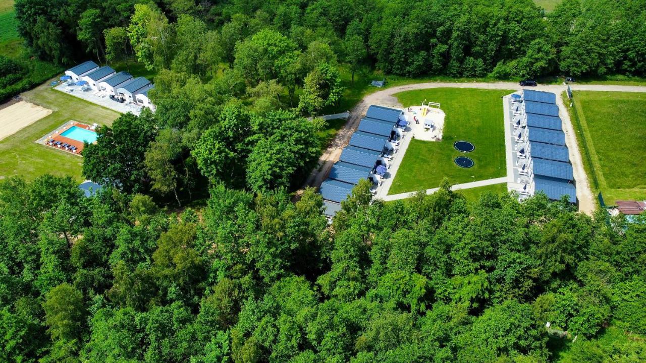 Lumi Resort Domki Letniskowe Z Podgrzewanym Basenem Rewal Exteriör bild