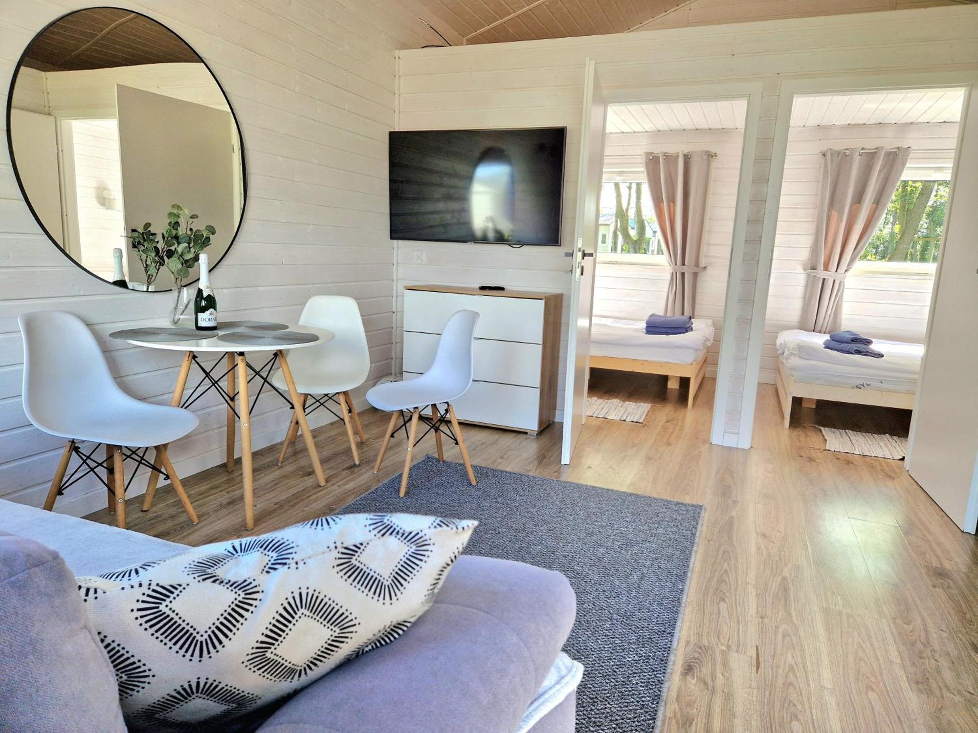 Lumi Resort Domki Letniskowe Z Podgrzewanym Basenem Rewal Exteriör bild