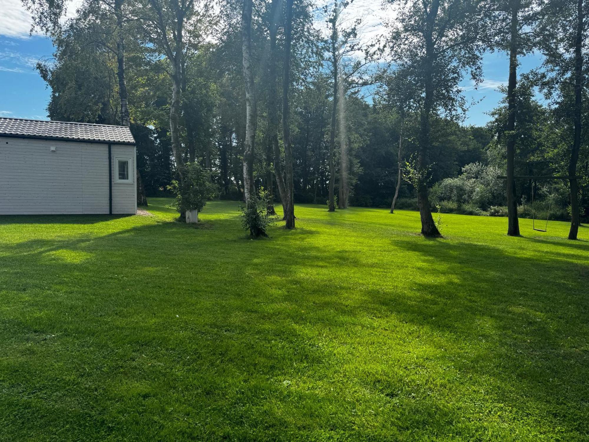 Lumi Resort Domki Letniskowe Z Podgrzewanym Basenem Rewal Exteriör bild