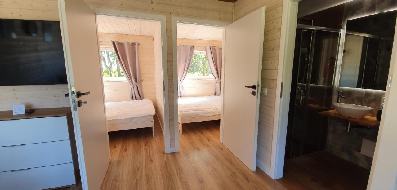 Lumi Resort Domki Letniskowe Z Podgrzewanym Basenem Rewal Exteriör bild